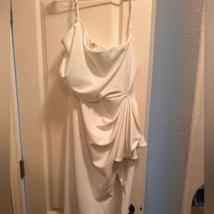 Selling large Lulu’s white midi one shoulder dress. Only worn once